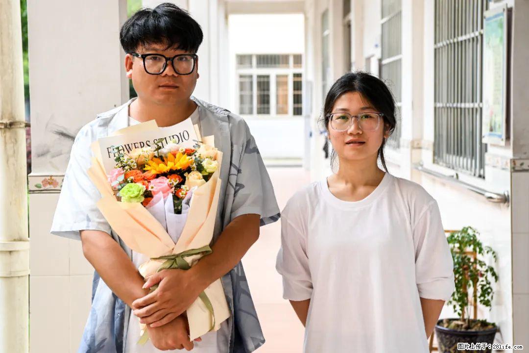 全网追的“扁担女孩”，找了一份暑假工，时薪12元 - 保山生活资讯 - 保山28生活网 bs.28life.com